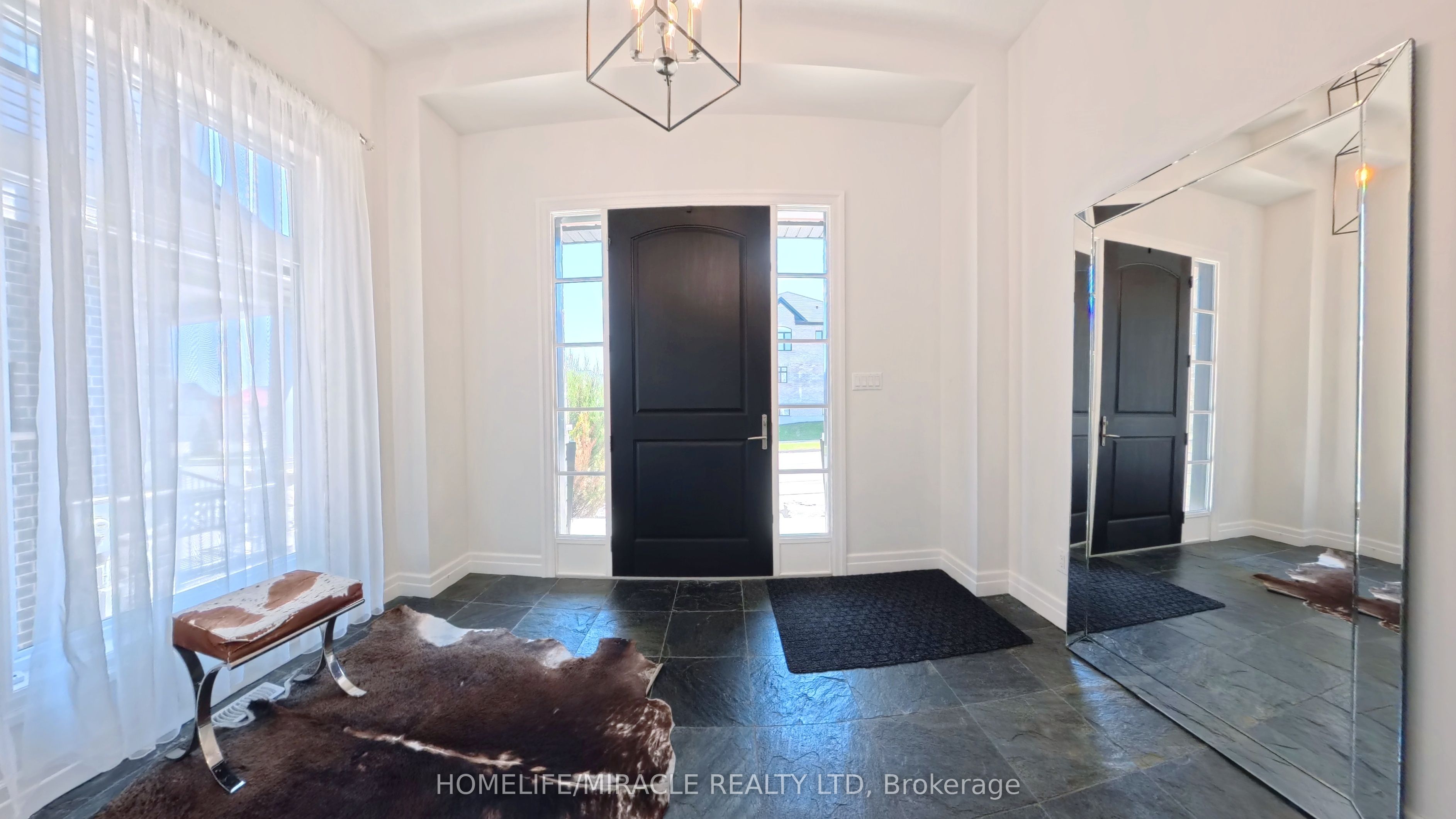 Additional image 3 of 102 Deer Creek Street, Kitchener, ON, N2A 4B8