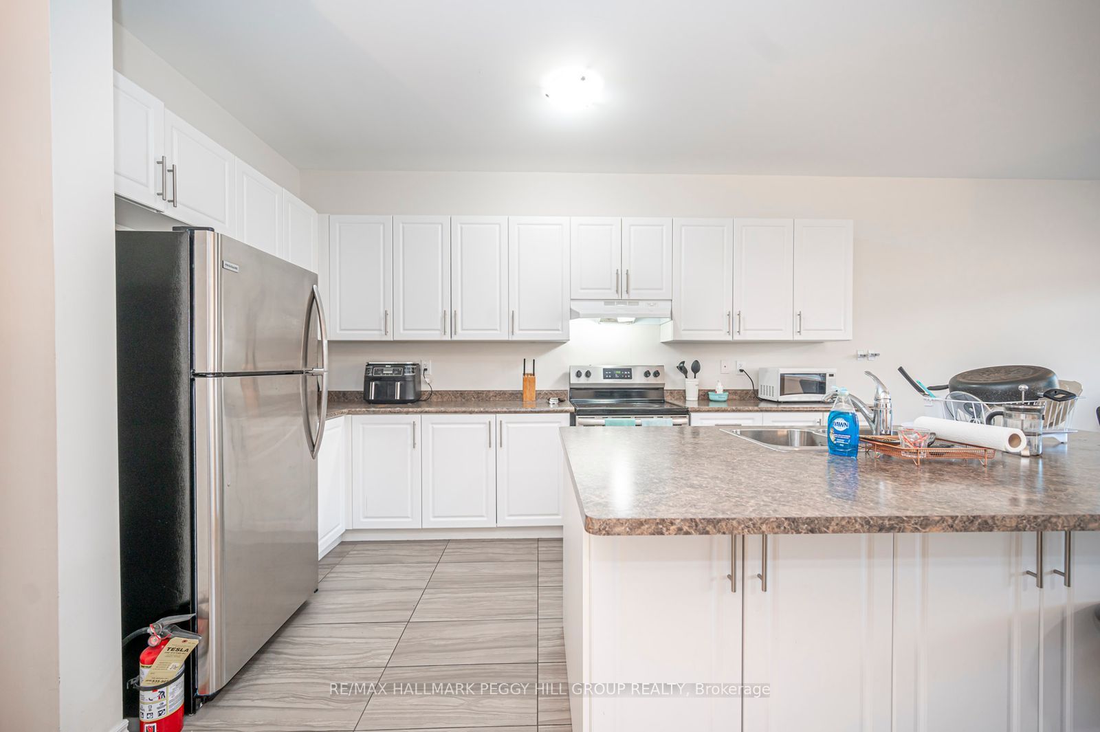 Additional image 4 of 36 Sasco Way, Essa, ON, L3W 0C8