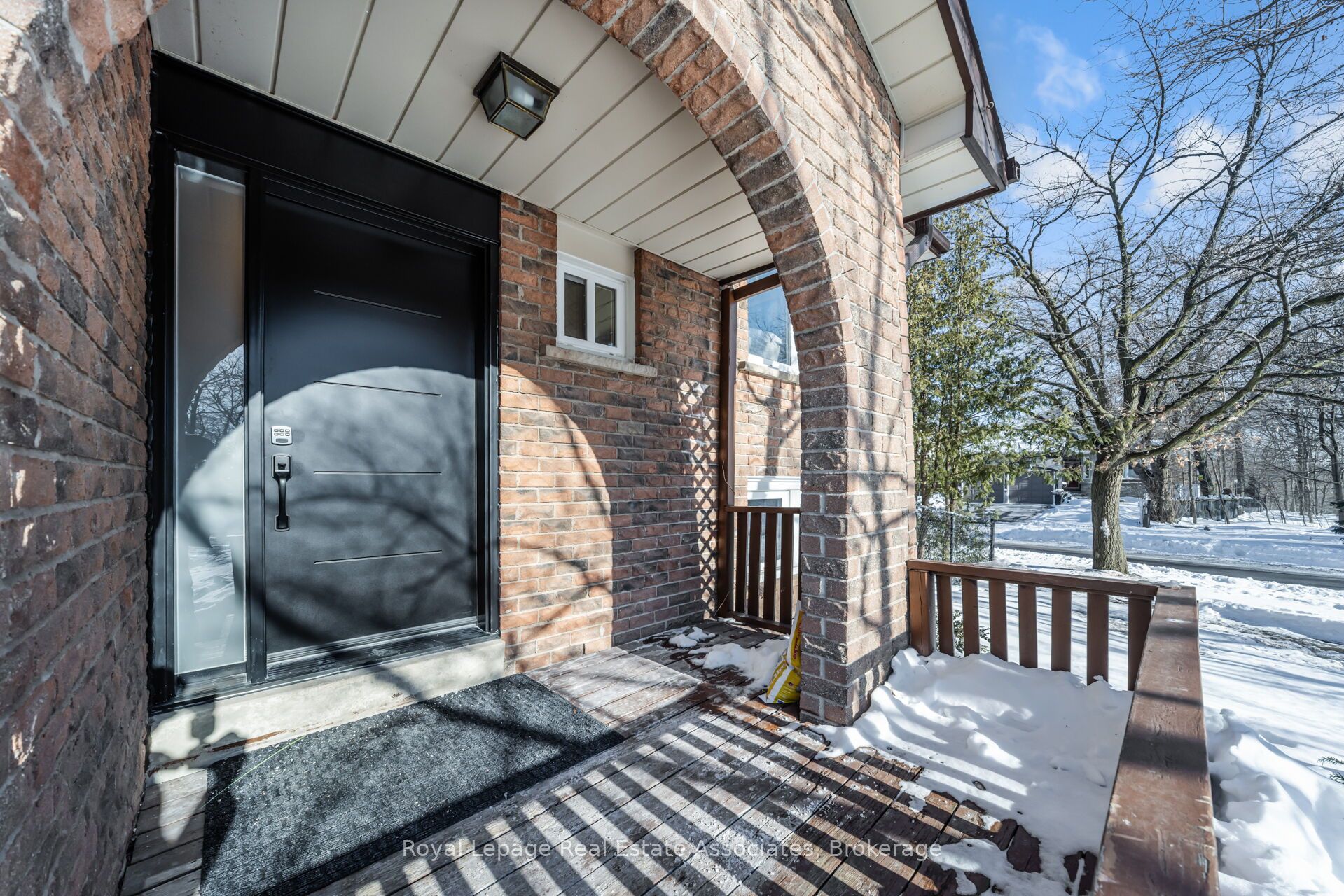 Additional image 3 of 471 Valhalla Court, Oakville, ON, L6L 5M5