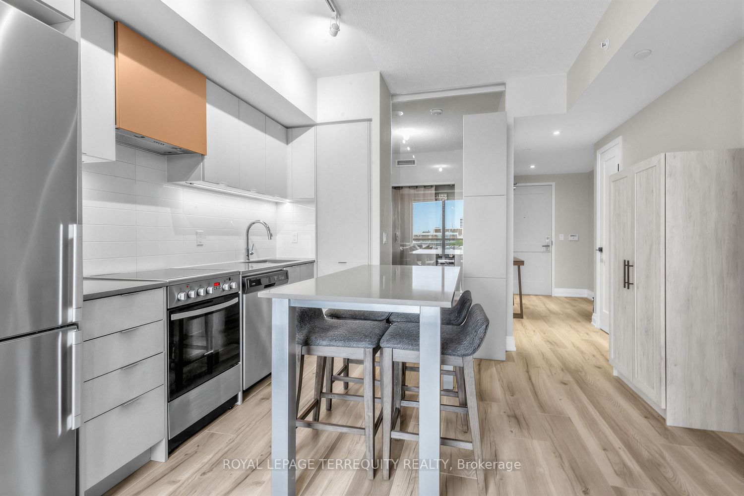 Additional image 5 of 634-26 Gibbs Road, Toronto, ON, M9B 0E3