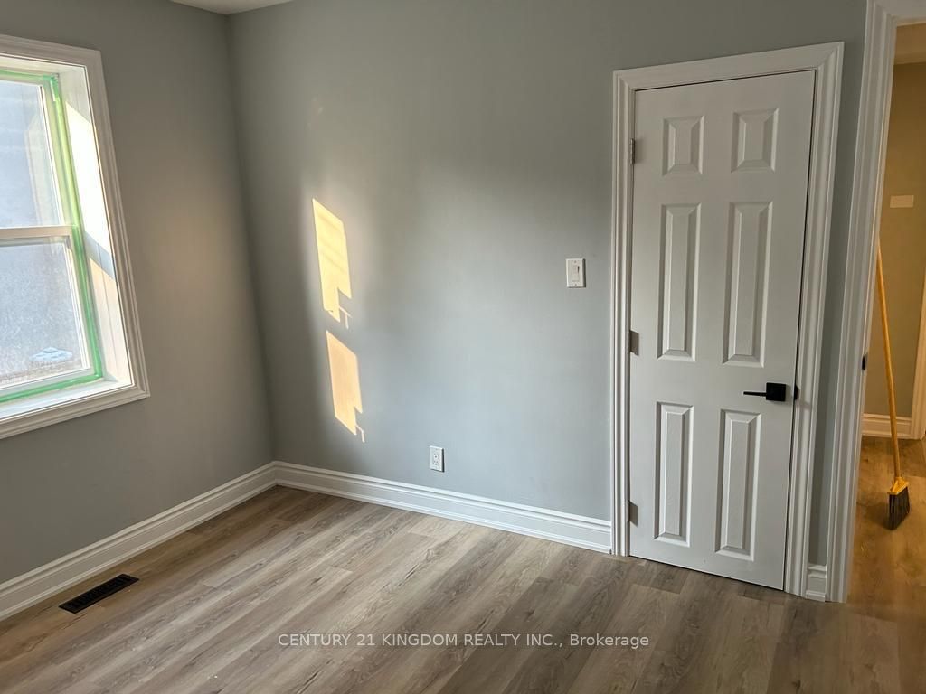 Additional image 6 of Main-35 Homestead Road, Toronto, ON, M1E 3R8