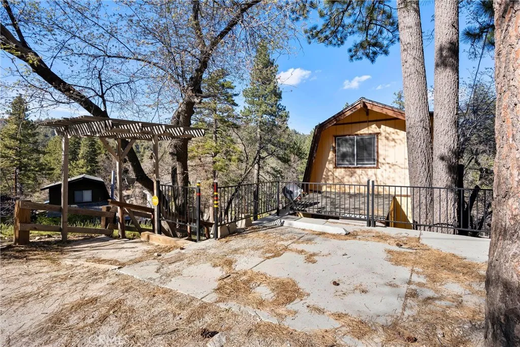 Additional image 41 of 32826 Truman Ln, Running Springs, CA 92382
