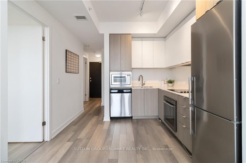 Additional image 4 of D422-5220 Dundas Street, Burlington, ON, L7L 0J4