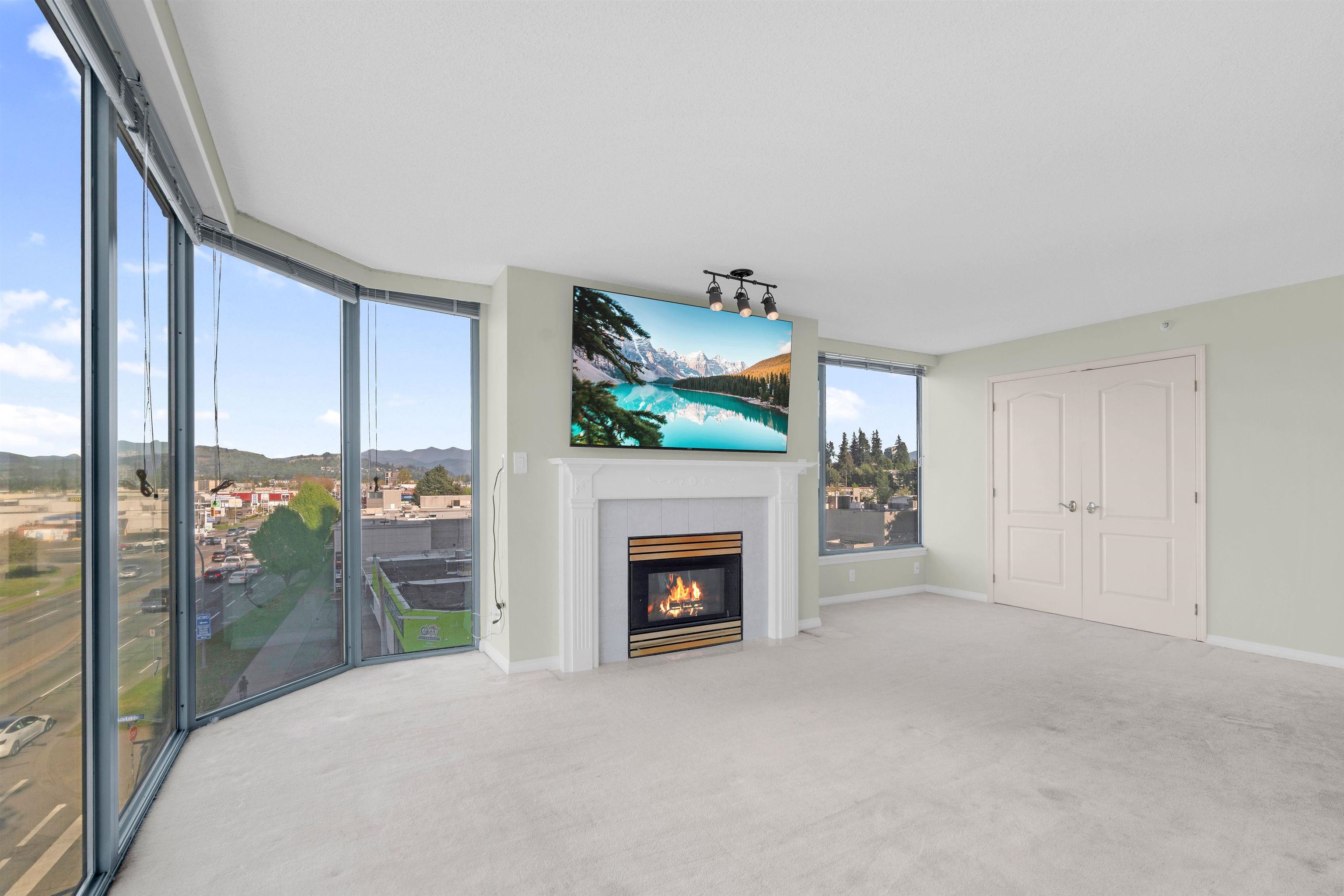 Additional image 4 of 502-32330 South Fraser Way, Abbotsford, BC, V2T 1X1