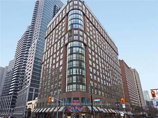 816-7 Carlton Street, Toronto, ON, M5B 2M3