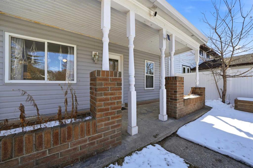 Additional image 4 of 5019 58 Street, Lacombe, AB, T4L1K7