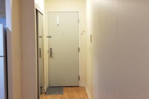 Additional image 8 of 708-761 Bay Street, Toronto, ON, M5G 2R2