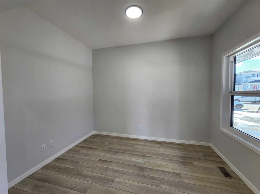 Additional image 3 of 364 Herron Landing NE, Calgary, AB, T3P 2R5