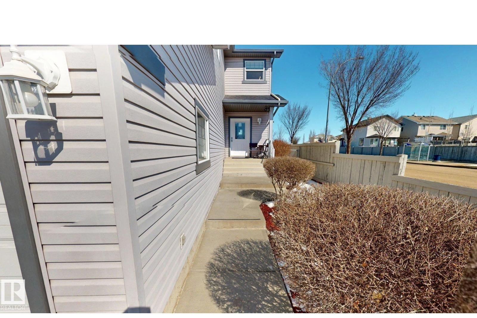 Additional image 8 of 8704 175 Avenue NW, Edmonton, AB, T5Z3Z3