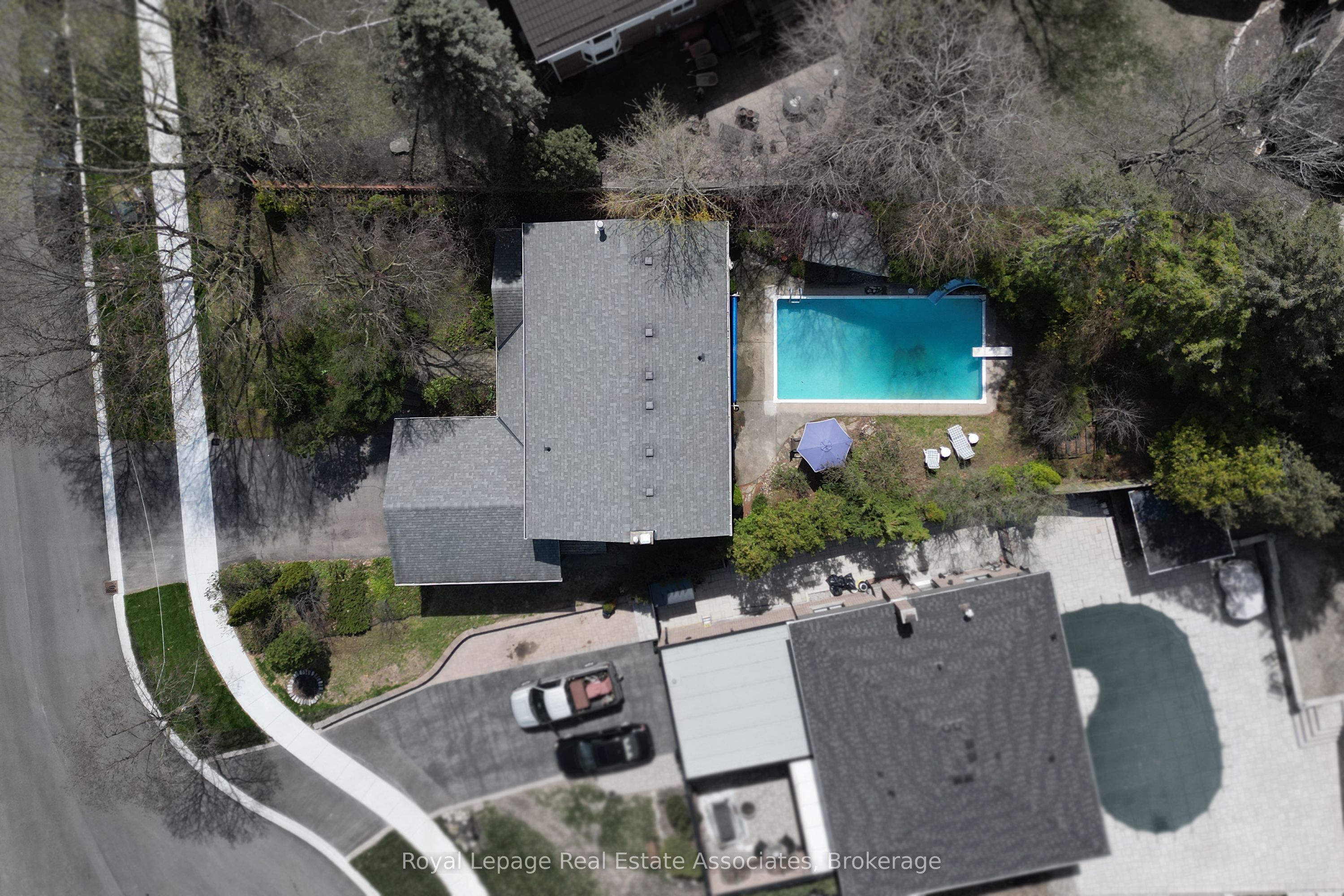 Additional image 2 of 1471 Flaminia Court, Mississauga, ON, L5J 3Z5