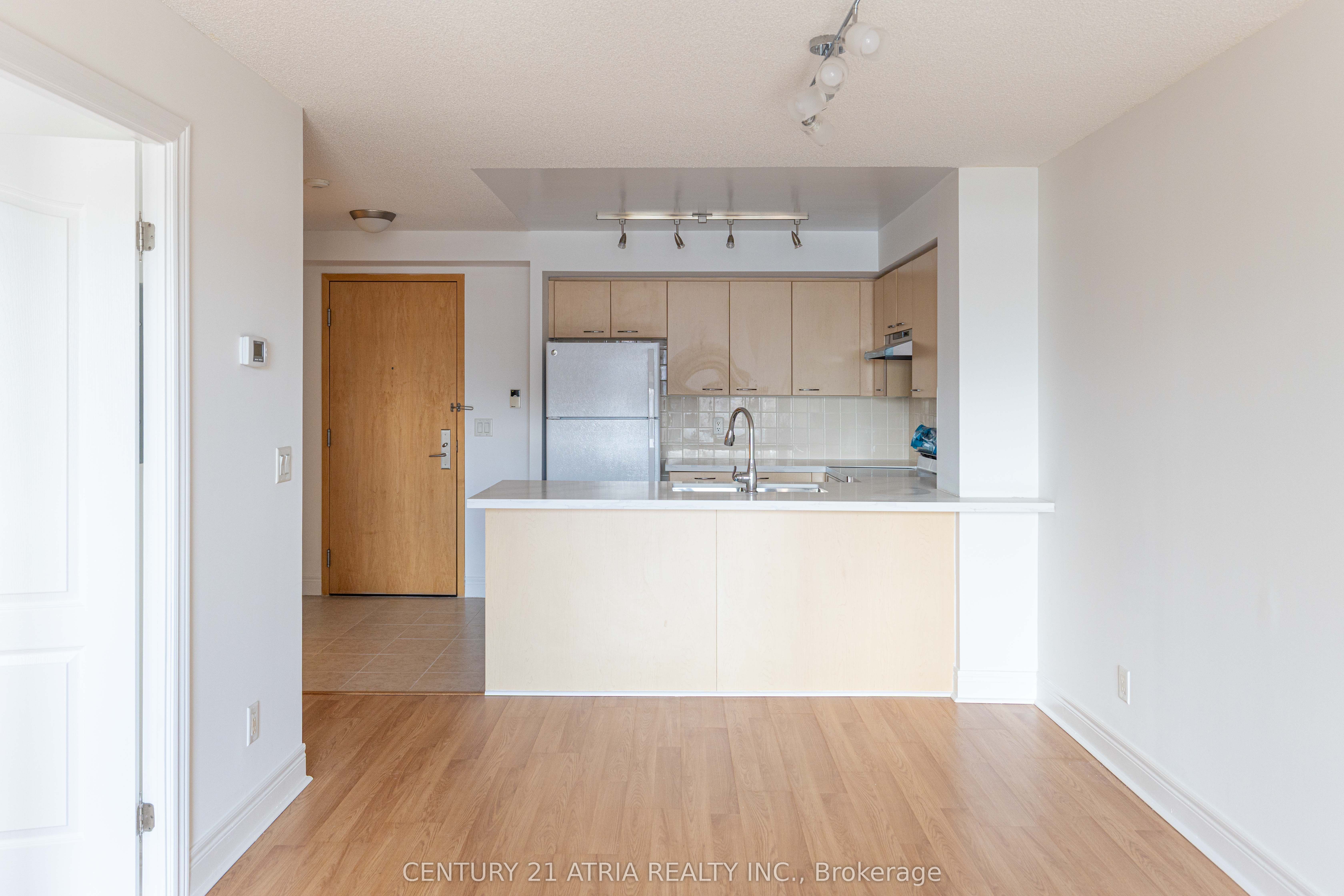 Additional image 4 of 622-48 Suncrest Boulevard, Markham, ON, L3T 7Y5