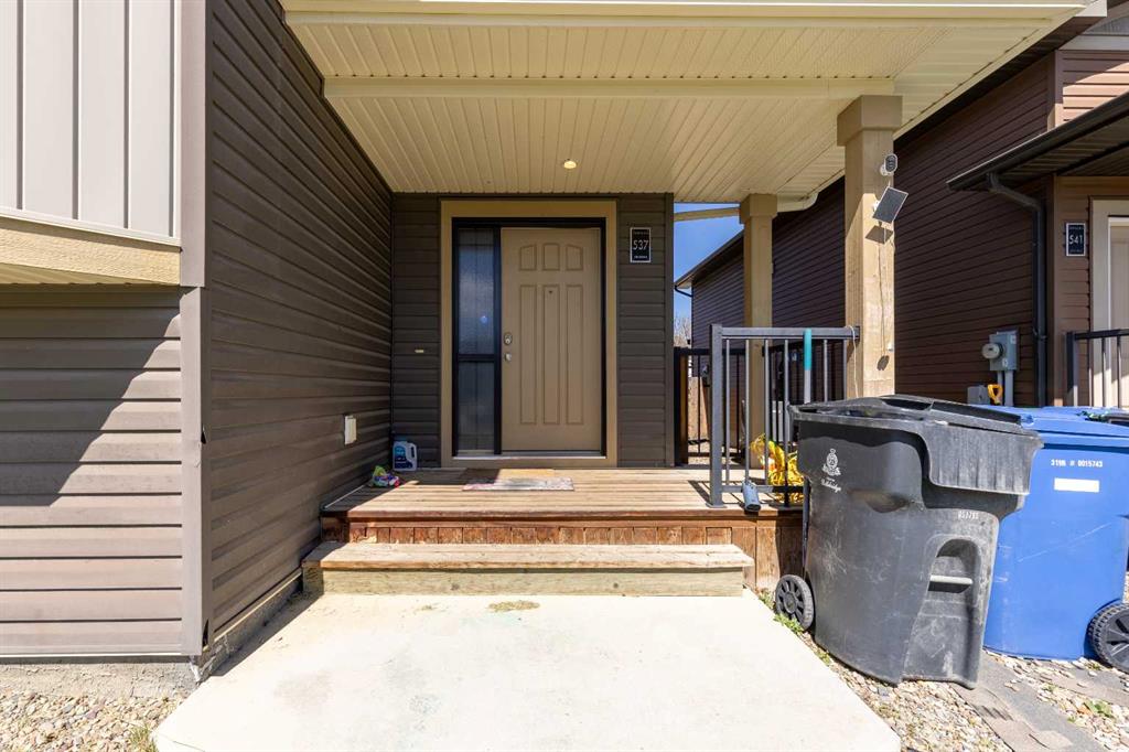 Additional image 3 of 537 Blackwolf Boulevard N, Lethbridge, AB, T1H 7C8