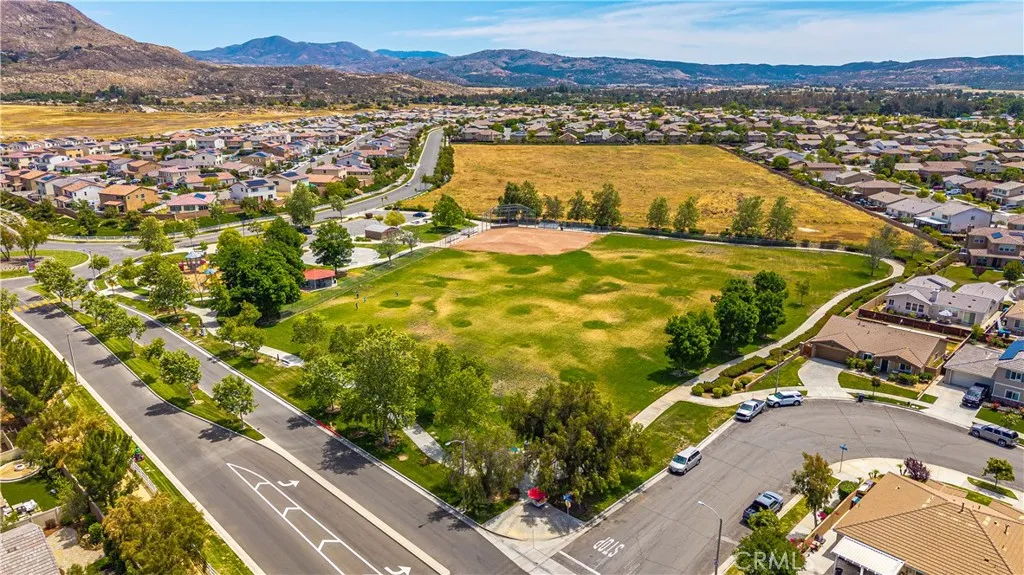 Additional image 34 of 279 Alverstone St, Hemet, CA 92543