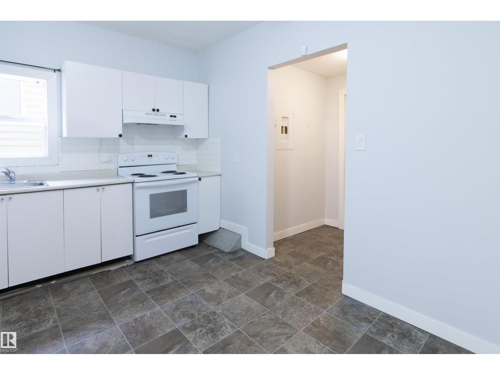 Additional image 3 of 11029 95 Street NW, Edmonton, AB, T5H2E9