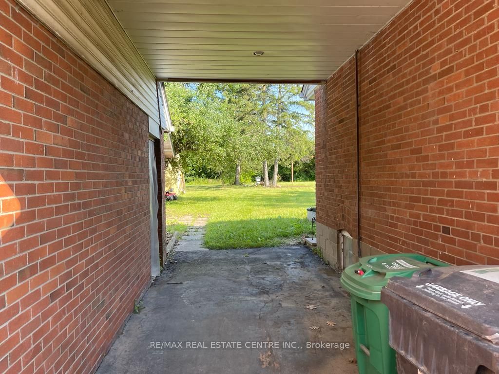 Additional image 5 of 2431 Thorn Lodge Drive, Mississauga, ON, L5K 1K8
