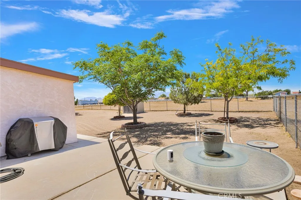 Additional image 100 of 9872 Aster Rd, Oak Hills, CA 92344
