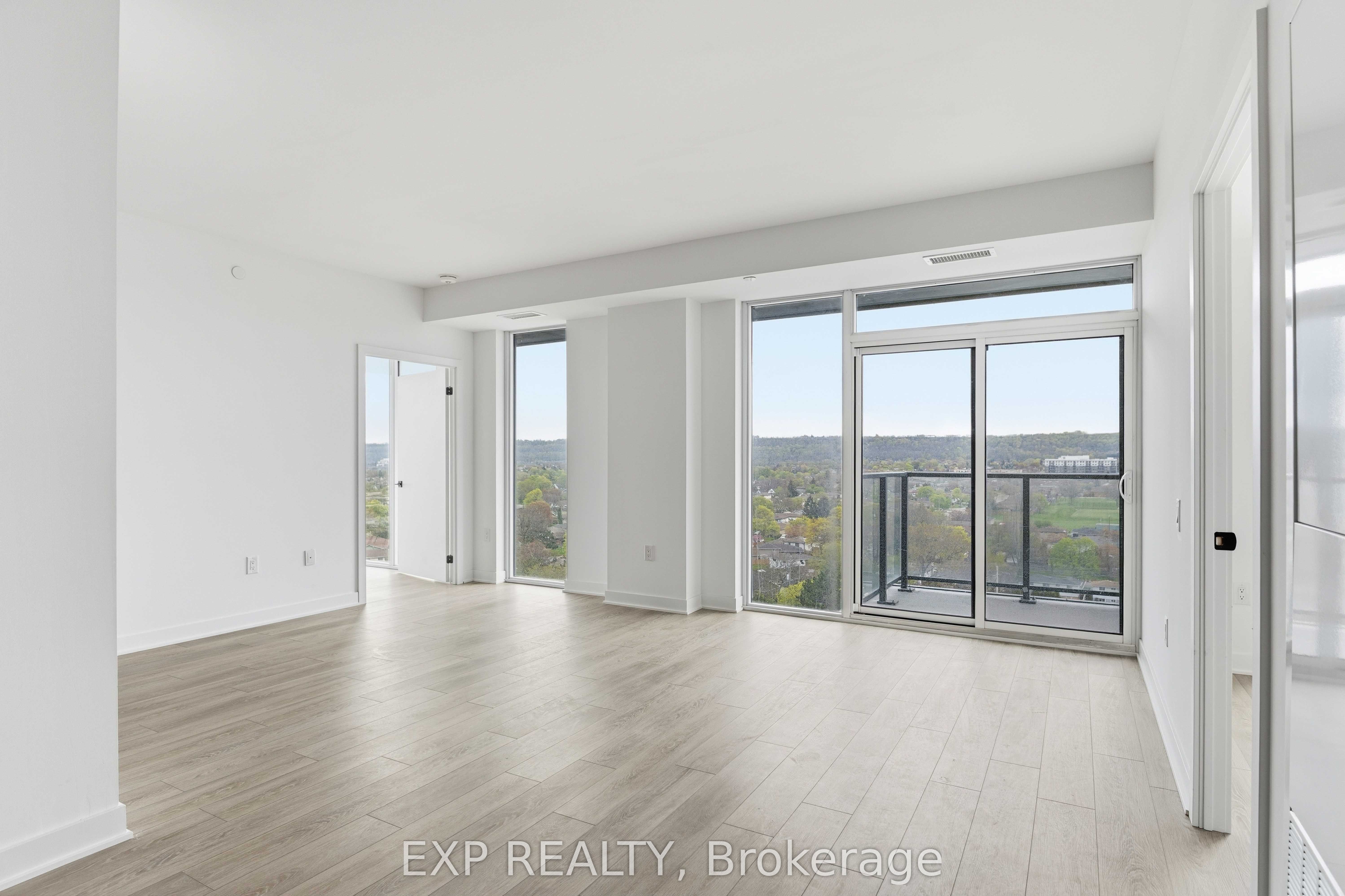 Additional image 5 of 1017-2782 Barton Street E, Hamilton, ON, L8E 2J8
