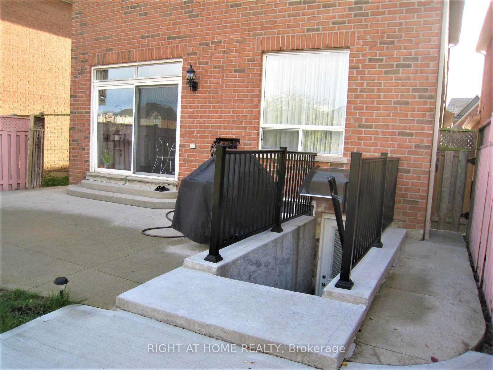 Additional image 2 of Basement-4757 Glasshill Grove, Mississauga, ON, L5M 7R5