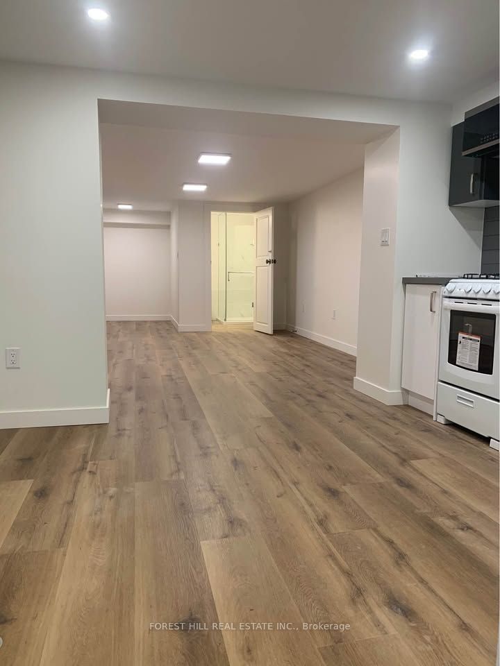 Additional image 4 of Lower-4 Hyfan Court, Toronto, ON, M3H 5M8