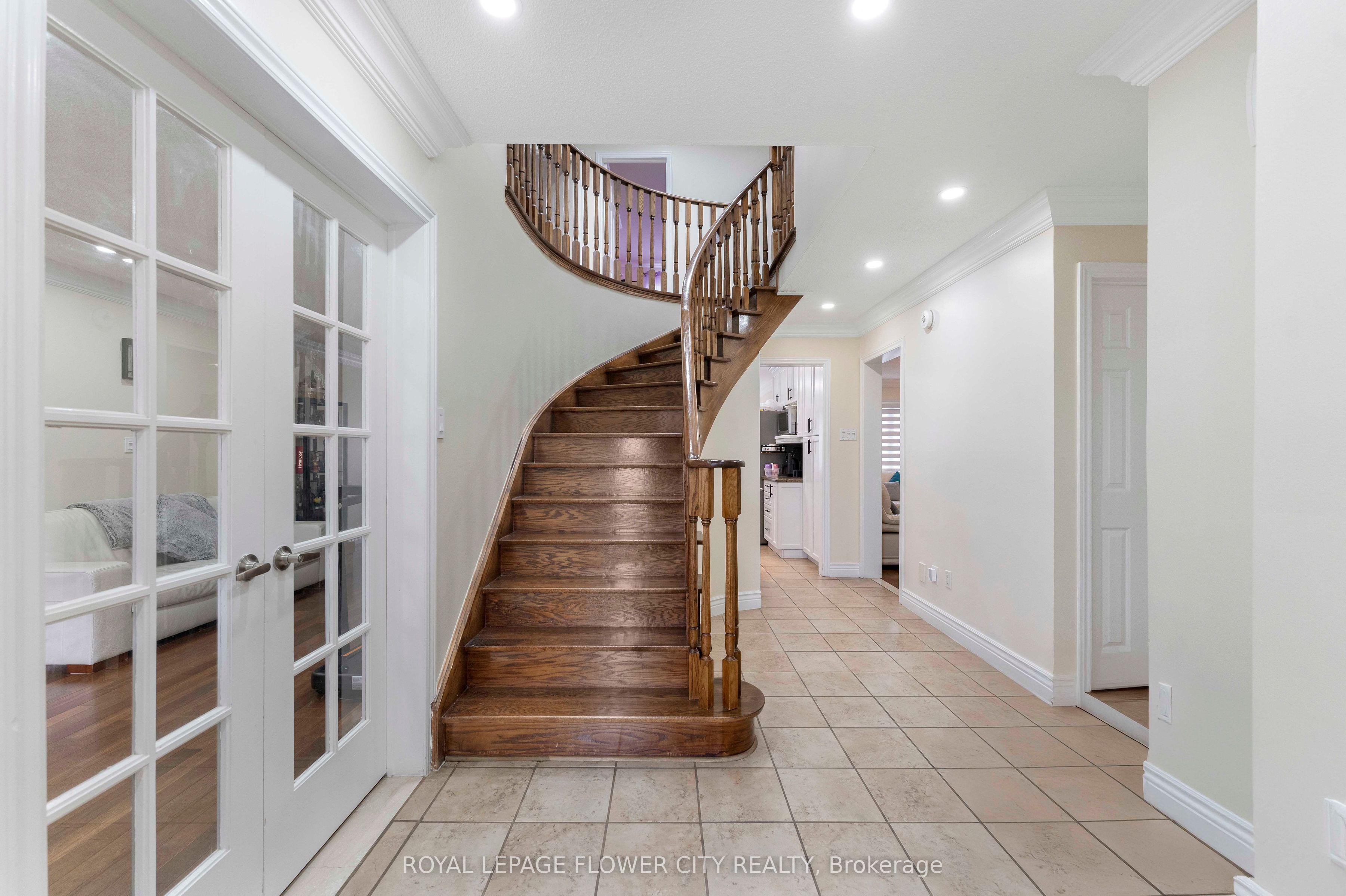 Additional image 4 of 124 Candy Crescent, Brampton, ON, L6X 3T5