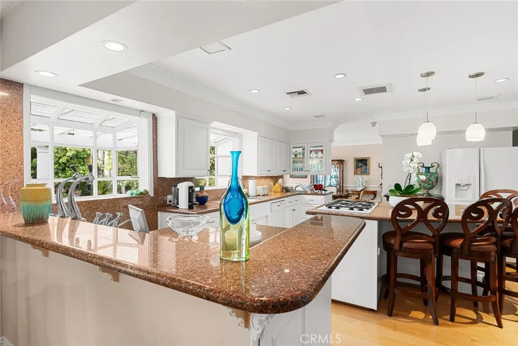 Additional image 20 of 22723 Erwin St, Woodland Hills, CA 91367