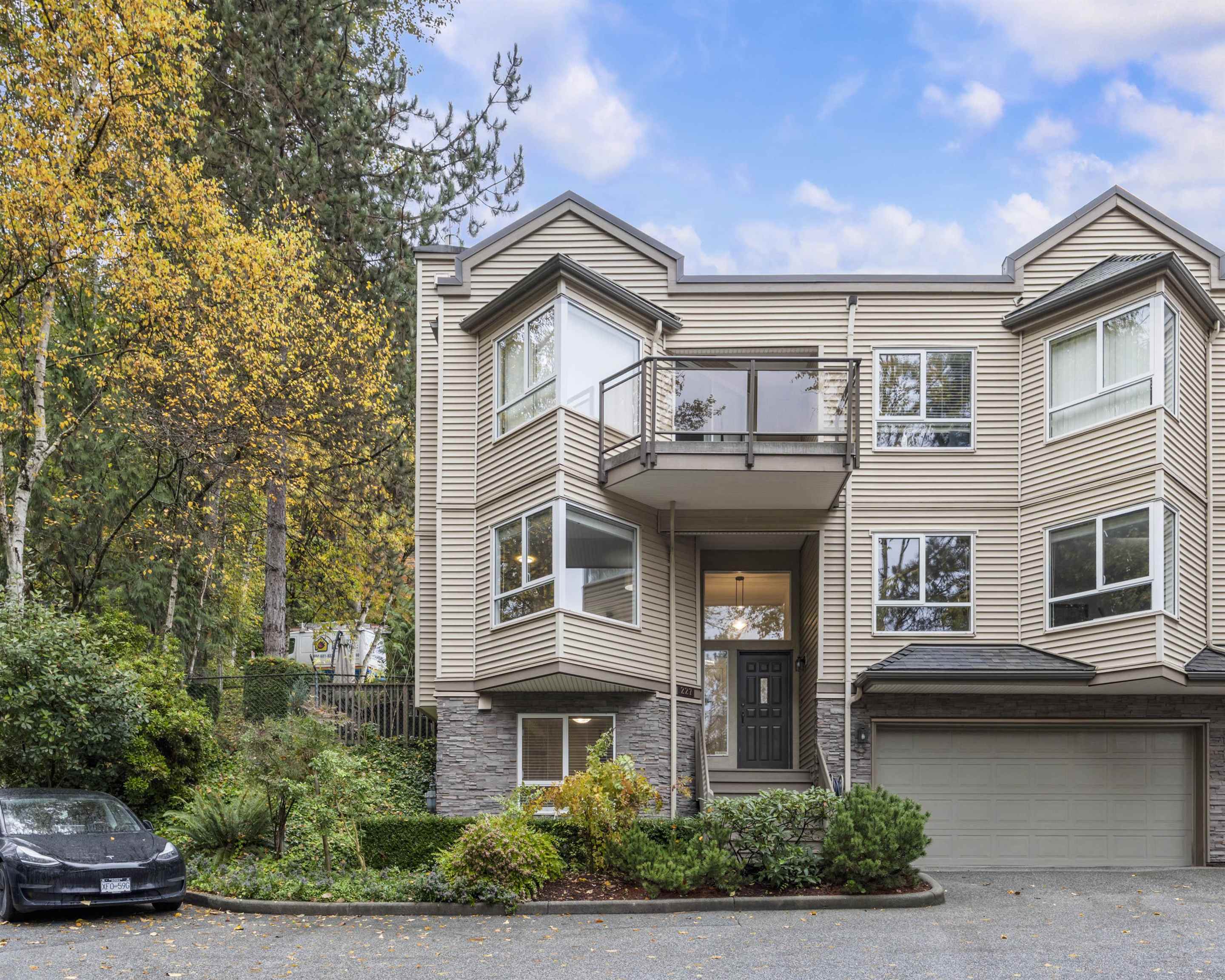 227-1215 Lansdowne Drive, Coquitlam, BC, V3E 2P6
