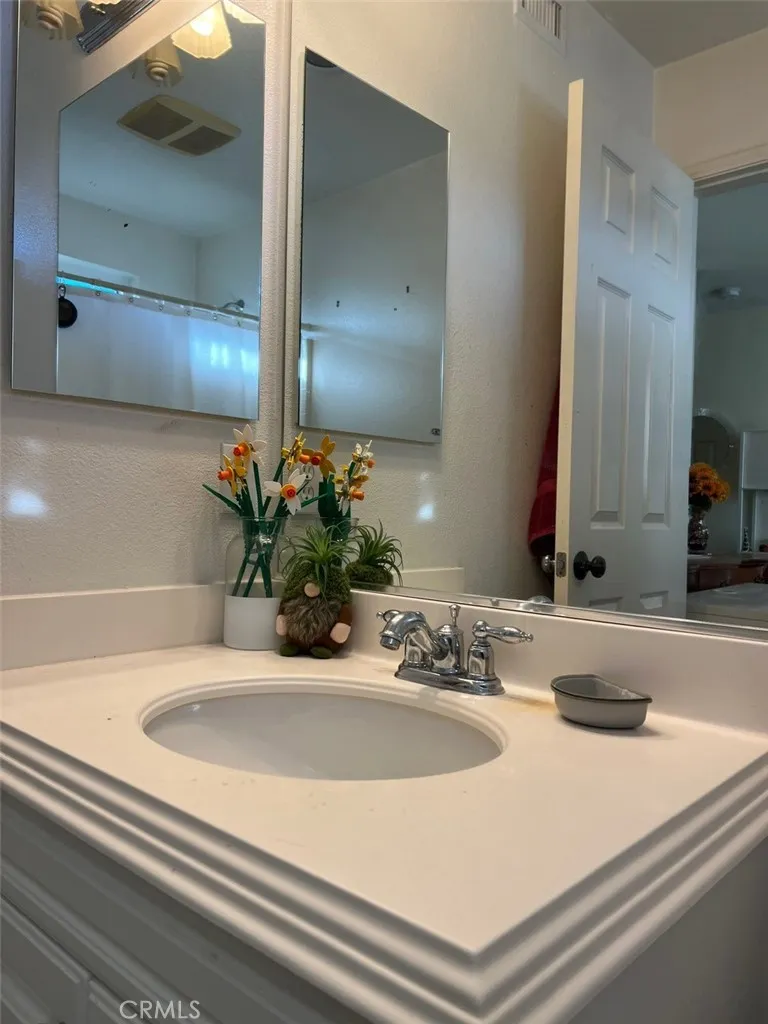 Additional image 16 of 350 Flyers Ln, Tustin, CA 92782