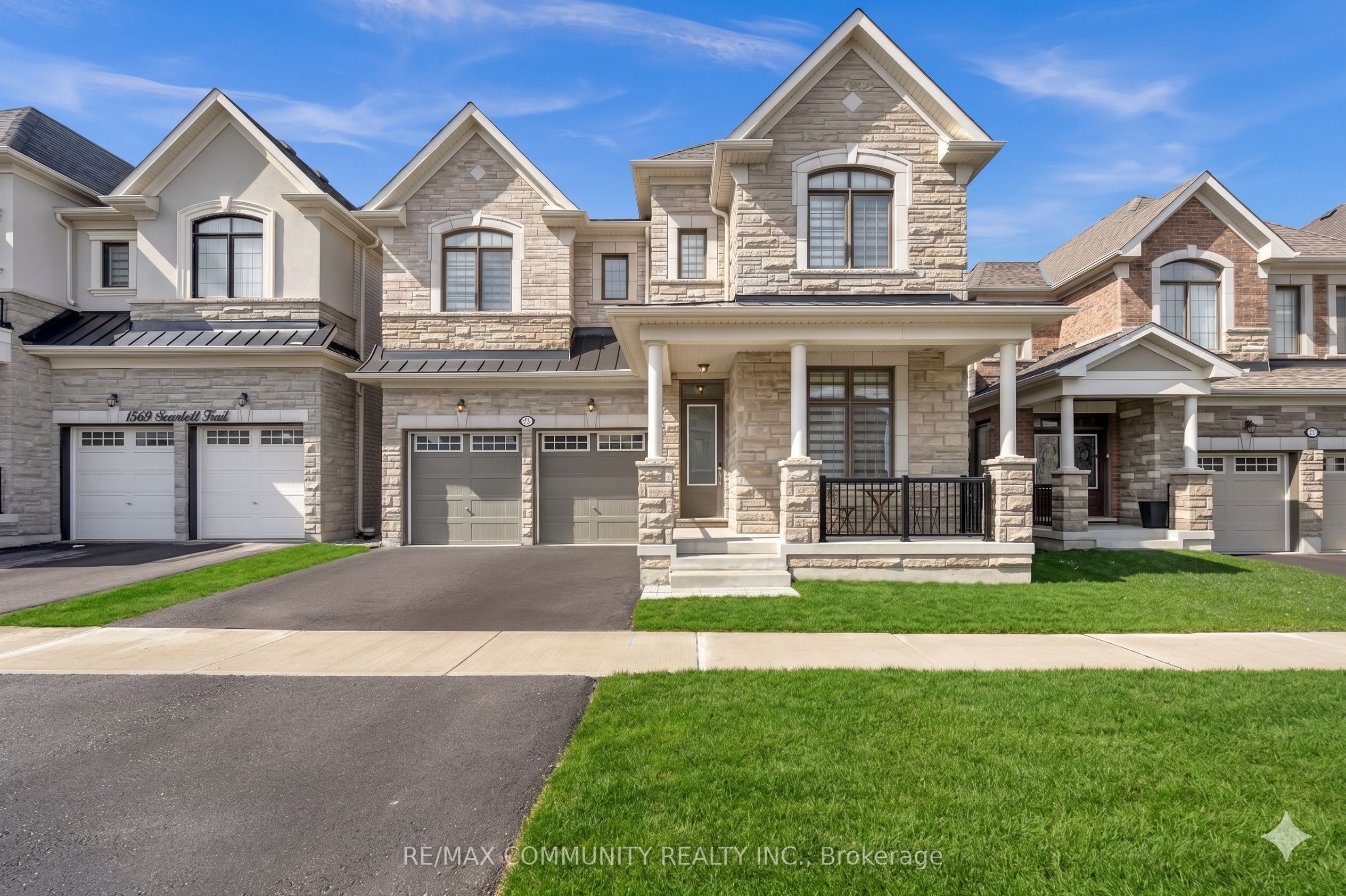 1567 Scarlett Trail E, Pickering, ON, L1V 2P8