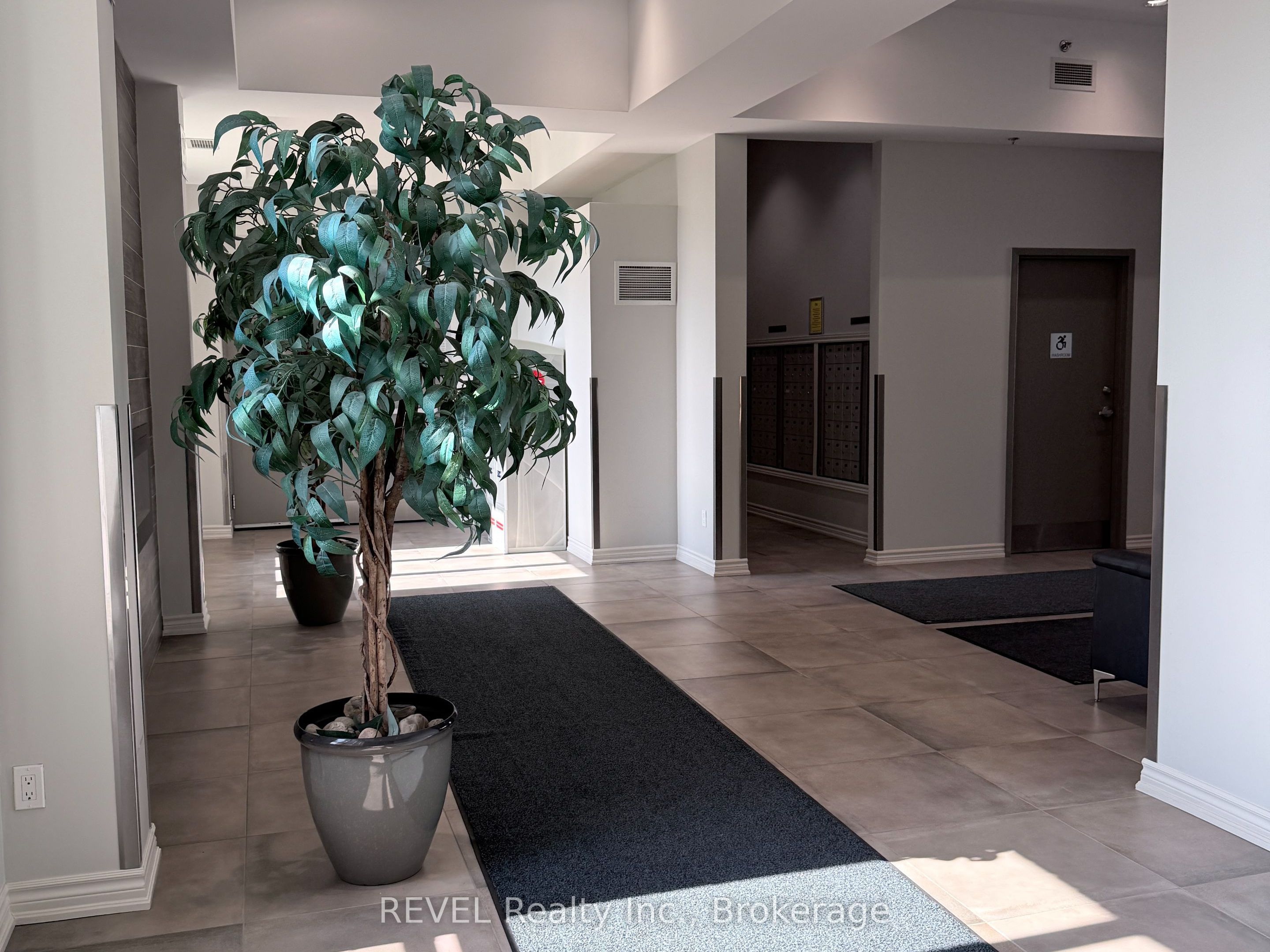 Additional image 3 of 311-1370 Costigan Road, Milton, ON, L9T 8X7