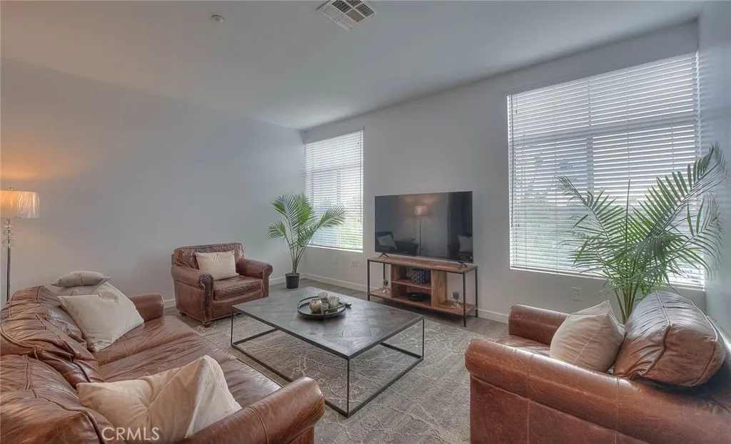 Additional image 9 of 435 W Center Street Promenade Unit 328, Anaheim, CA 92805