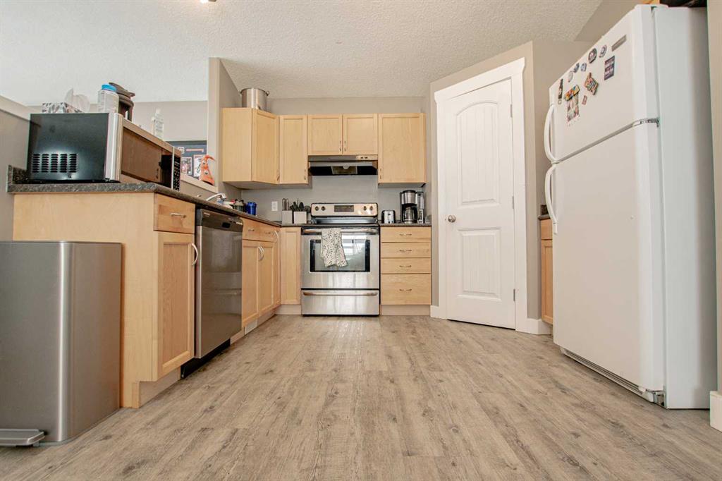 Additional image 3 of 11238 75 Avenue, Grande Prairie, AB, T8W 0C5