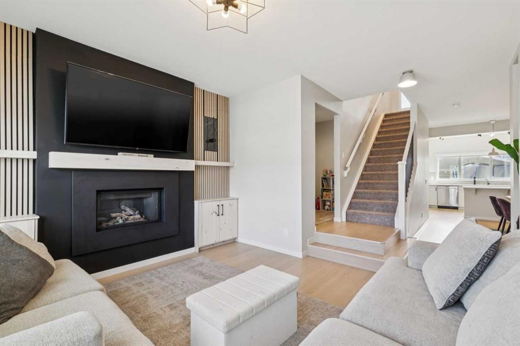 Additional image 5 of 325 Marquis Heights SE, Calgary, AB, T3M 2A7