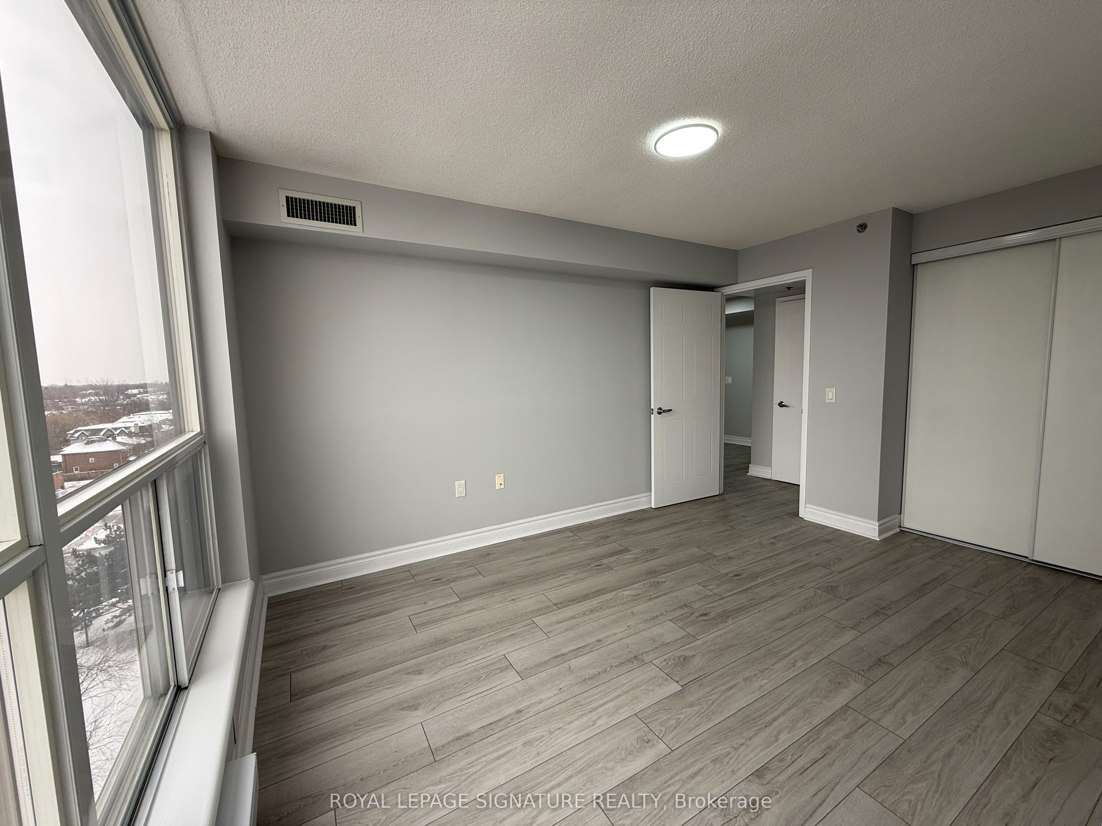 Additional image 6 of 605-2 Neptune Drive, Toronto, ON, M6A 3E6