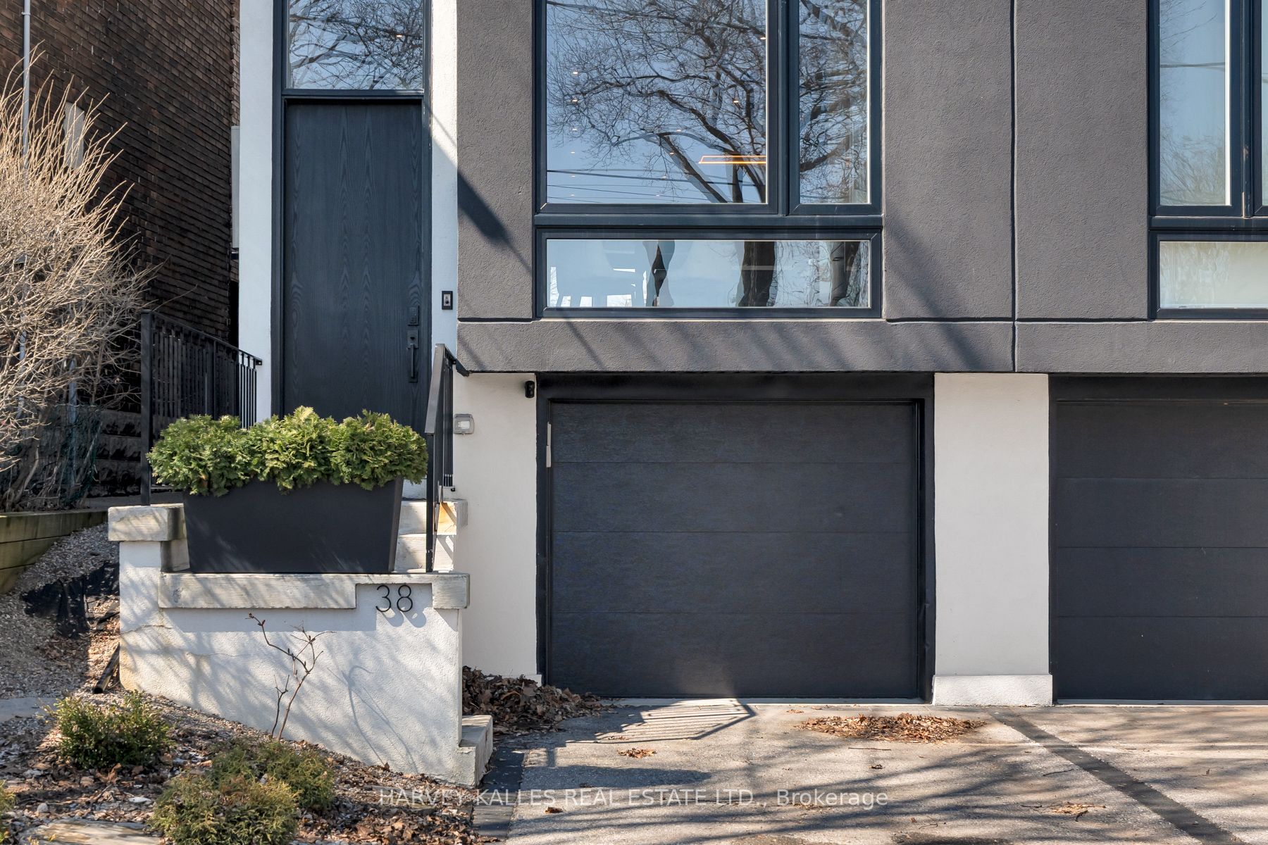 Additional image 2 of 38 Alameda Avenue, Toronto, ON, M6C 3W2