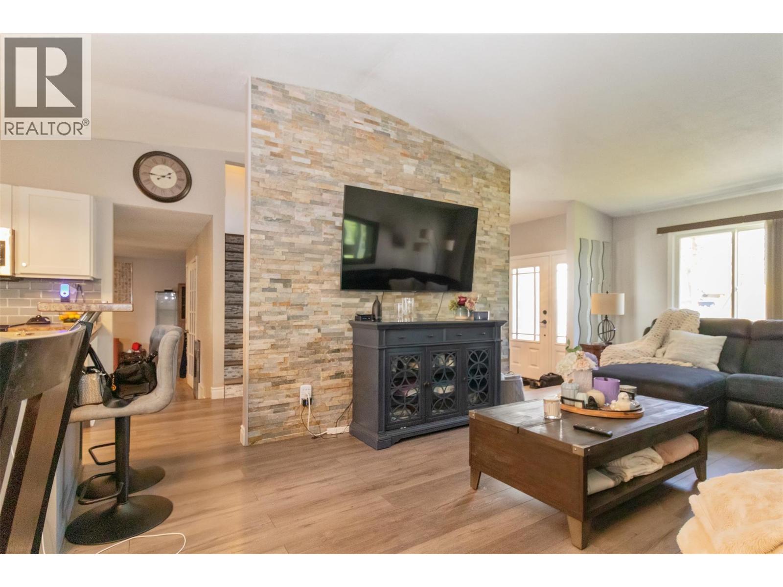 Additional image 5 of 430 Dougall Road North, Kelowna, BC, V1X3K7