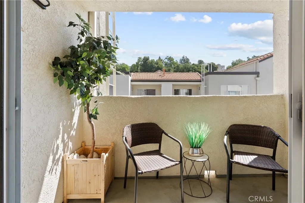 Additional image 75 of 21200 Trumpet Dr Unit 205, Newhall, CA 91321