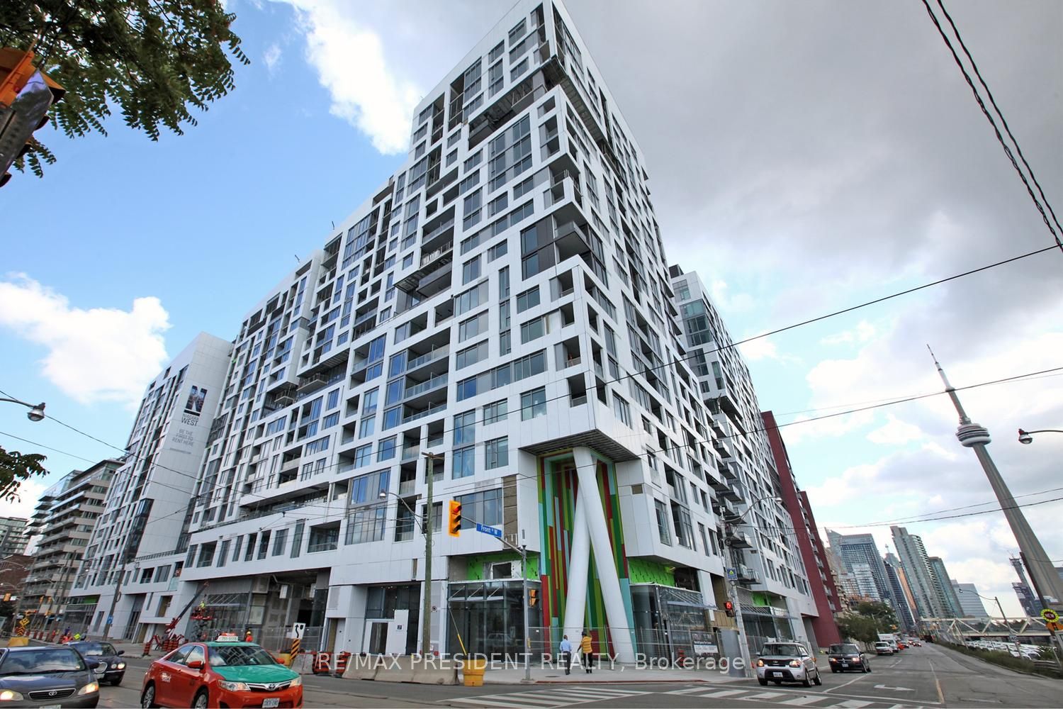 404W-27 Bathurst Street, Toronto, ON, M5V 0R1