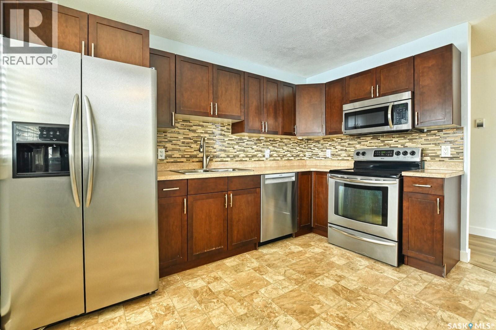 11-2121 Rae Street, Regina, SK, S4T2E8