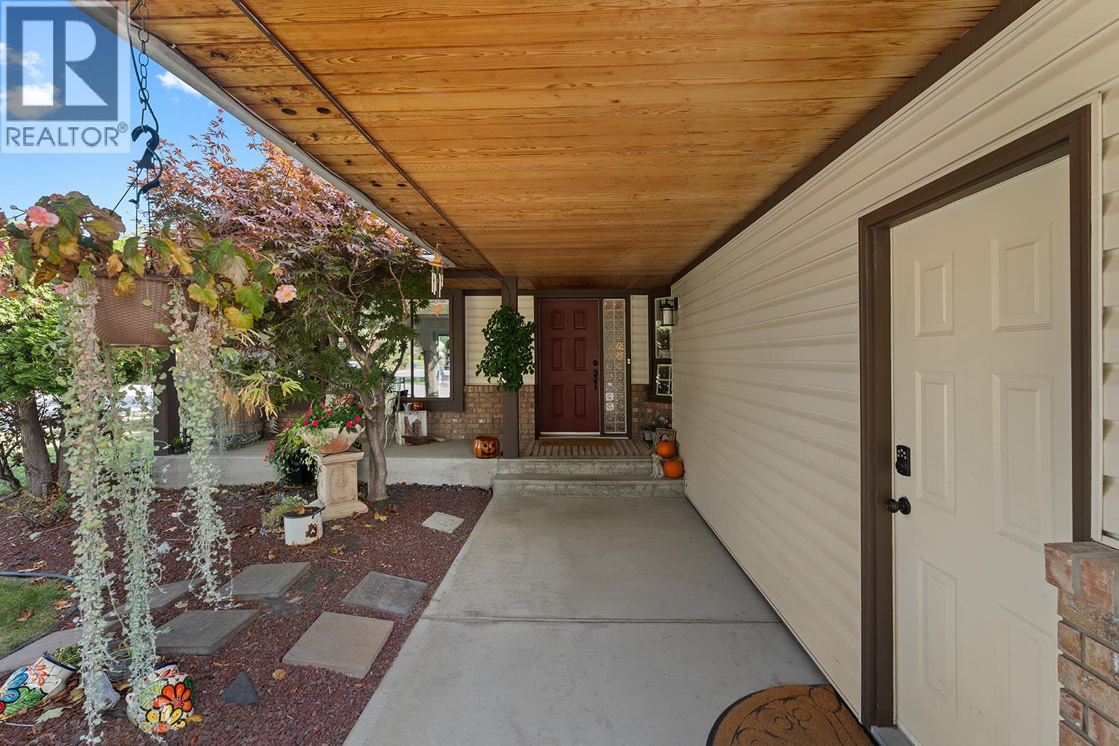 Additional image 5 of 2904 Fieldstone Court, West Kelowna, BC, V4T1S9