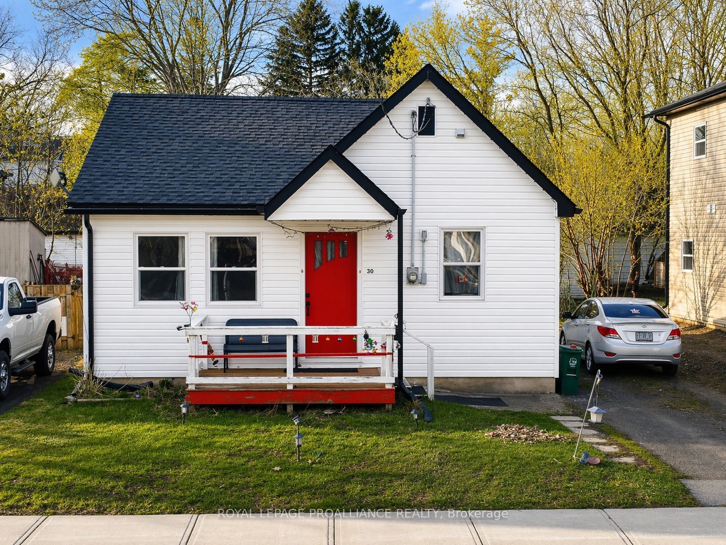 Additional image 2 of 30 Strachan Street, Belleville, ON, K8P 1W8