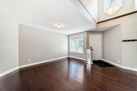 Additional image 8 of 141 Somerglen Way SW, Calgary, AB, T2Y 4B2