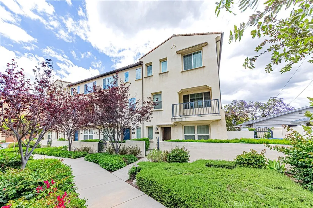 Additional image 43 of 809 N Dalton Ave Unit 104, Azusa, CA 91702