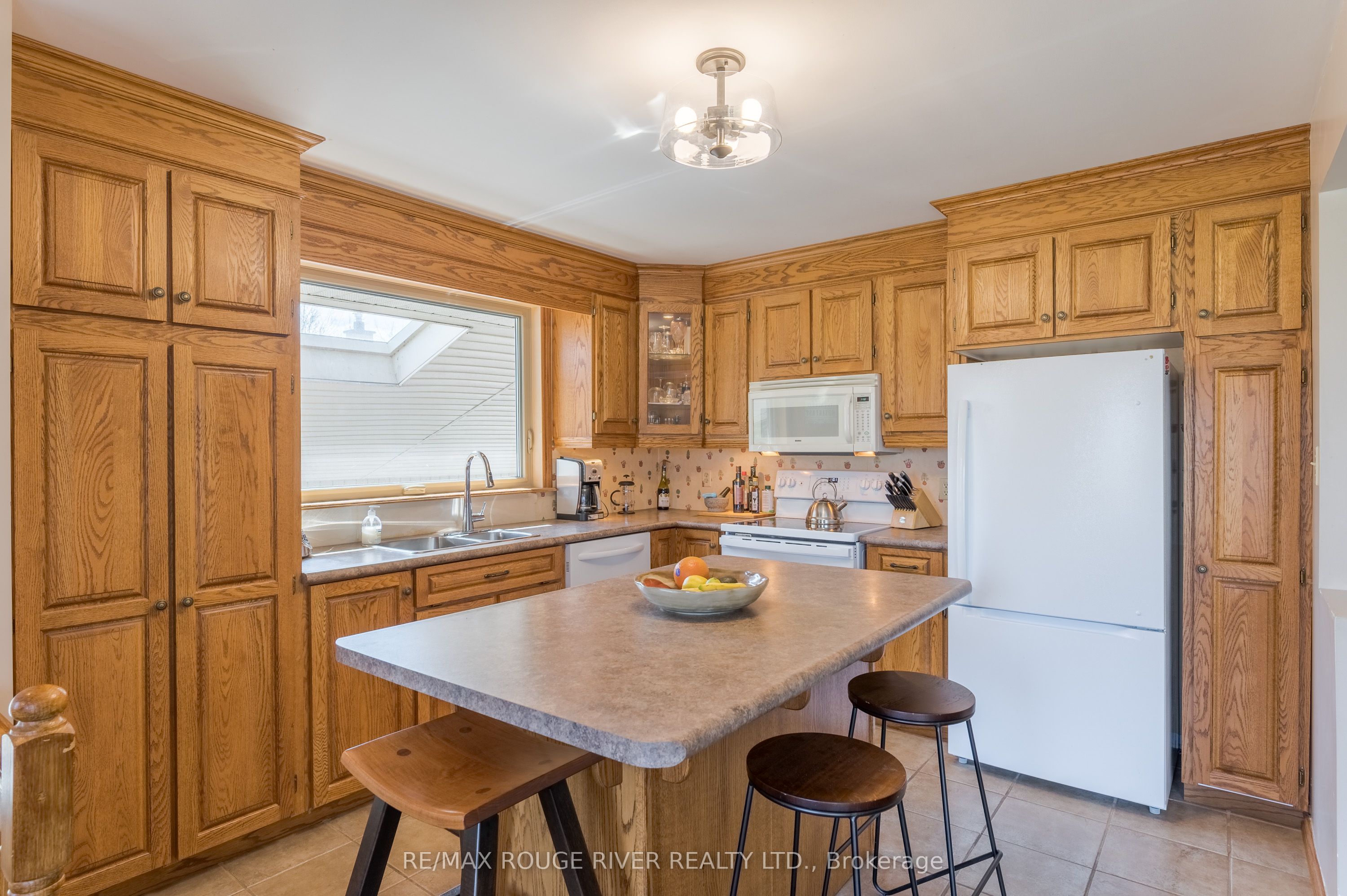 Additional image 6 of 712 Otonabee Drive, Peterborough, ON, K9J 7P9