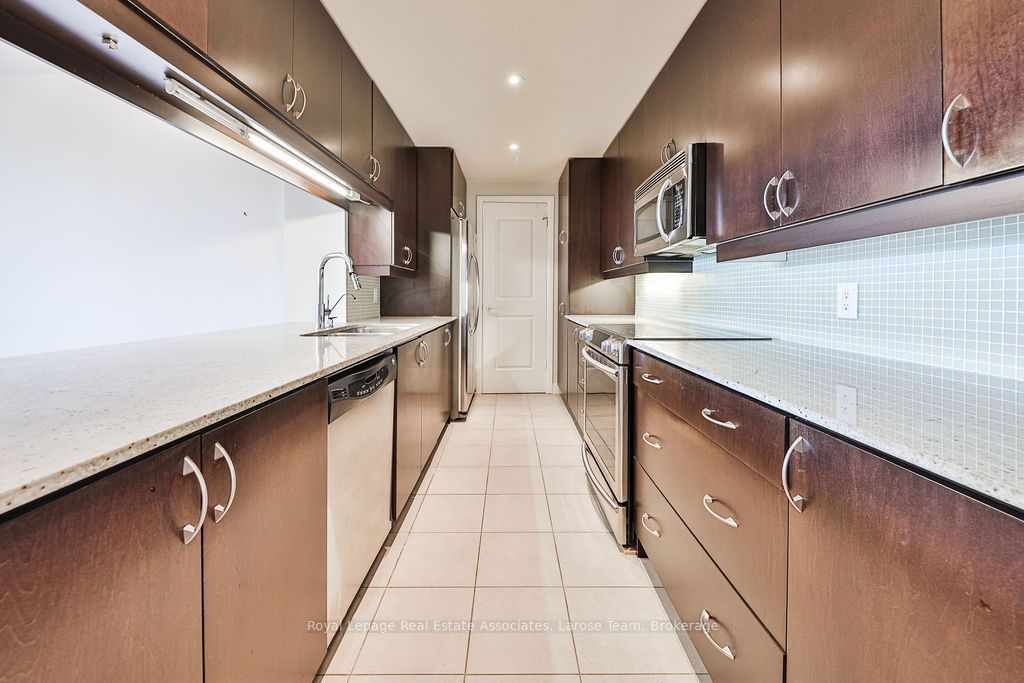 Additional image 4 of 707-1055 Southdown Road, Mississauga, ON, L5J 0A3