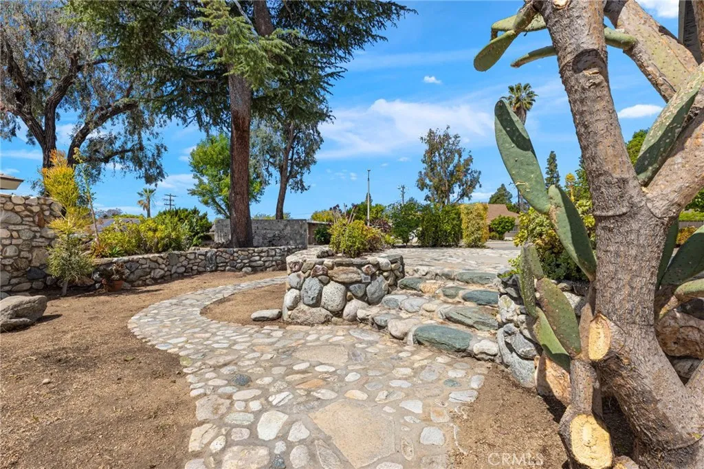 Additional image 16 of 1690 N Mills Ave, Claremont, CA 91711