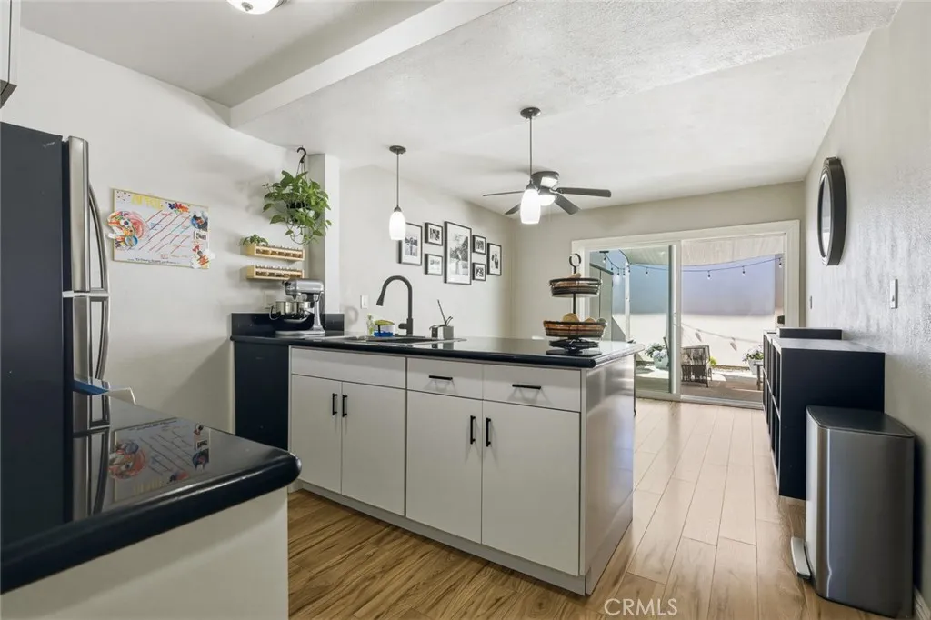 Additional image 6 of 661 W 6th St Unit B, Tustin, CA 92780