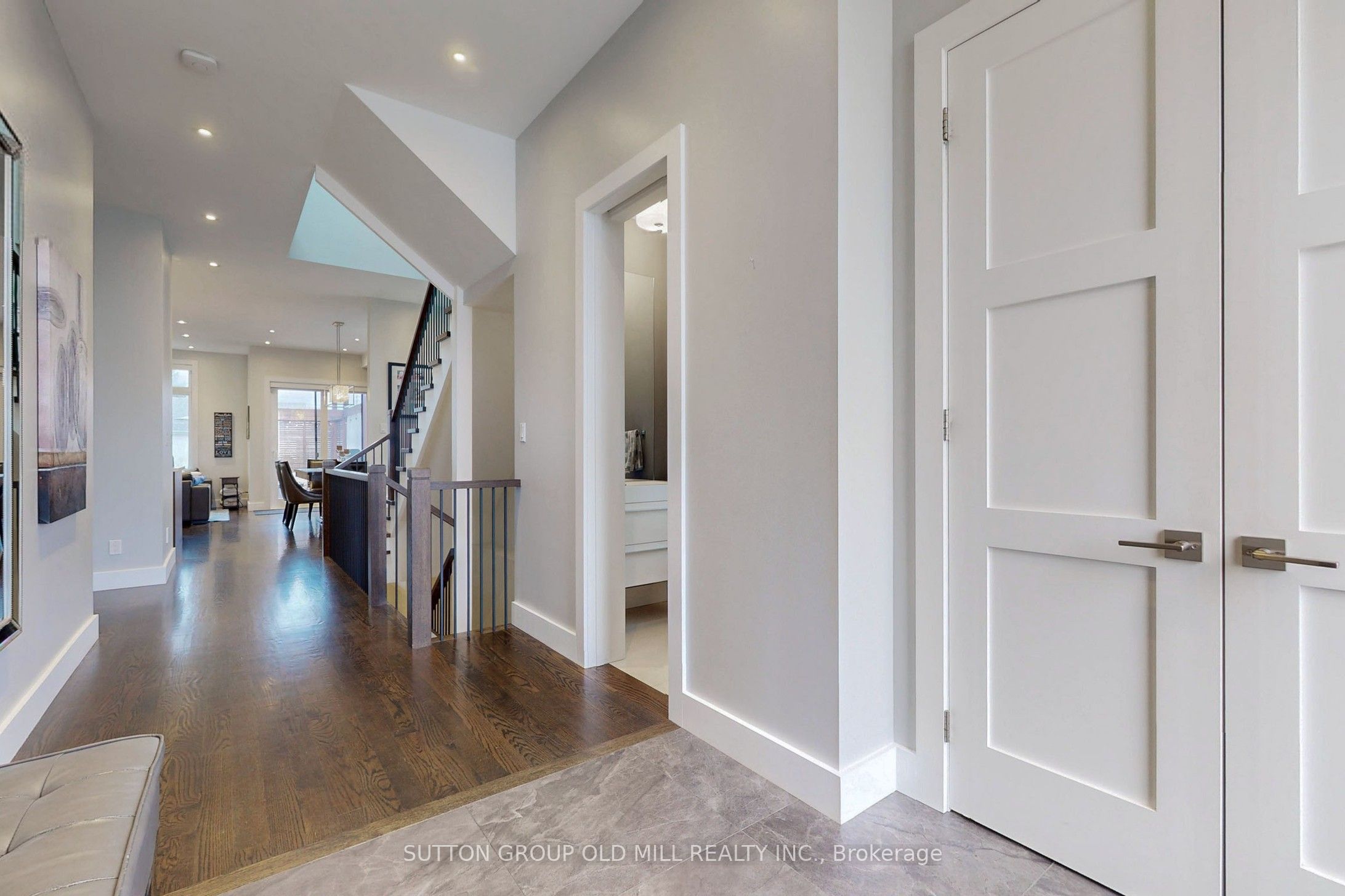 Additional image 4 of 1086 Gardner Avenue, Mississauga, ON, L5E 1B7