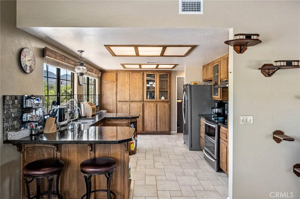 Additional image 15 of 984 Pinon Road, Pinon Hills, CA 92372
