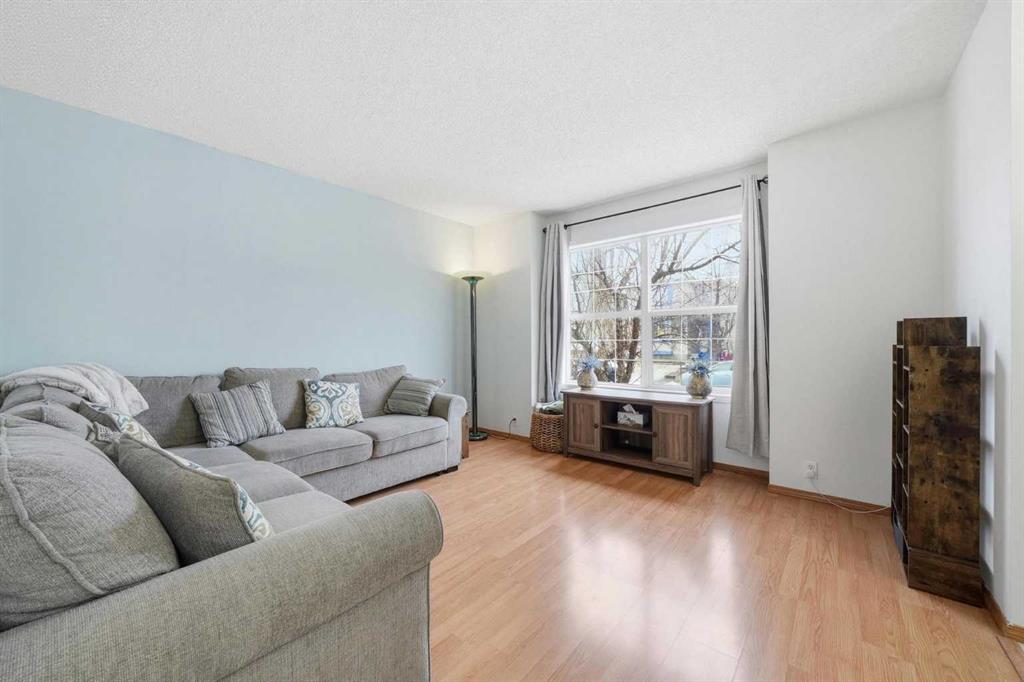 Additional image 5 of 68 Bridleridge Gardens SW, Calgary, AB, T2Y 4C9