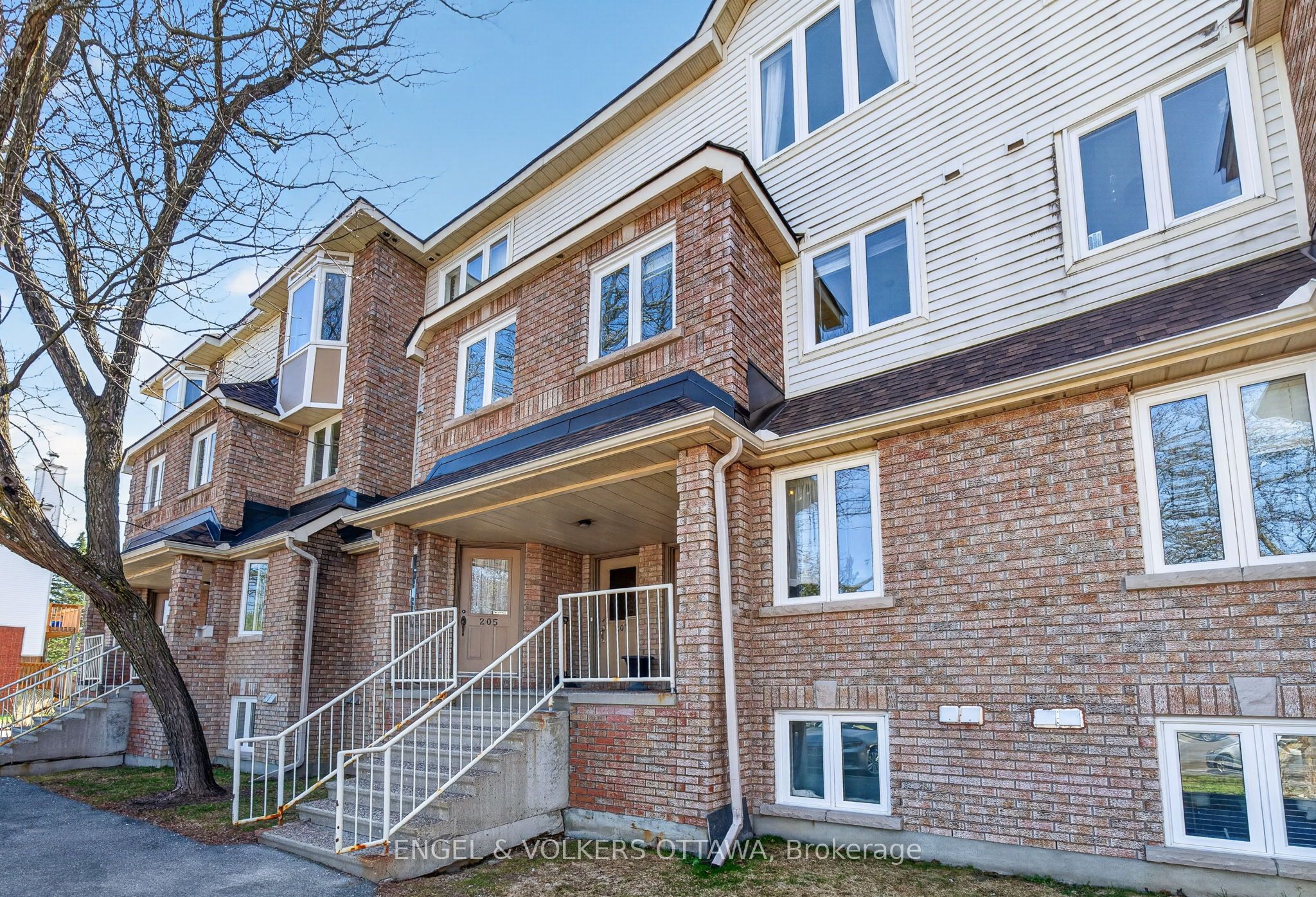 211 Briston Private, Ottawa, ON, K1G 5R5